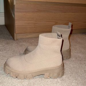 Brand new tan sock like boots